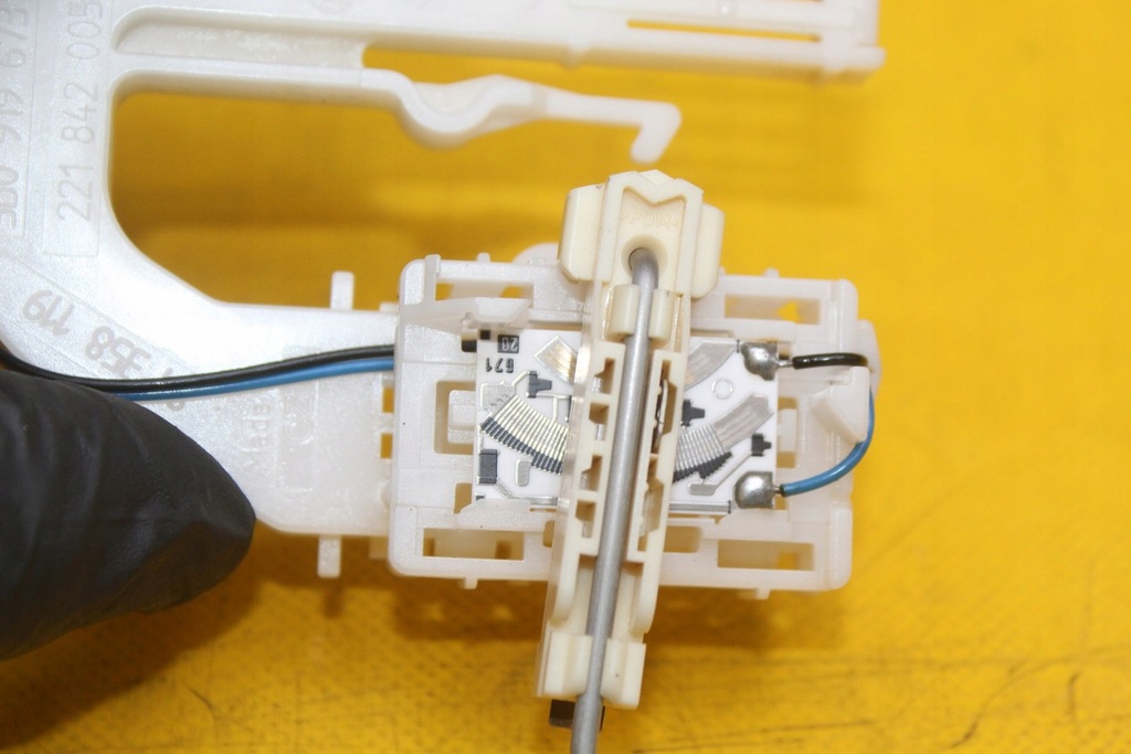 фото №7, Датчик уровня топлива vw phaeton 3d0919673g