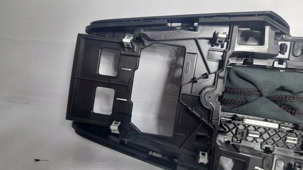 фото №9, Audi a3 s3 8v 16-20 панель перемикання передач 8v1864261g usa