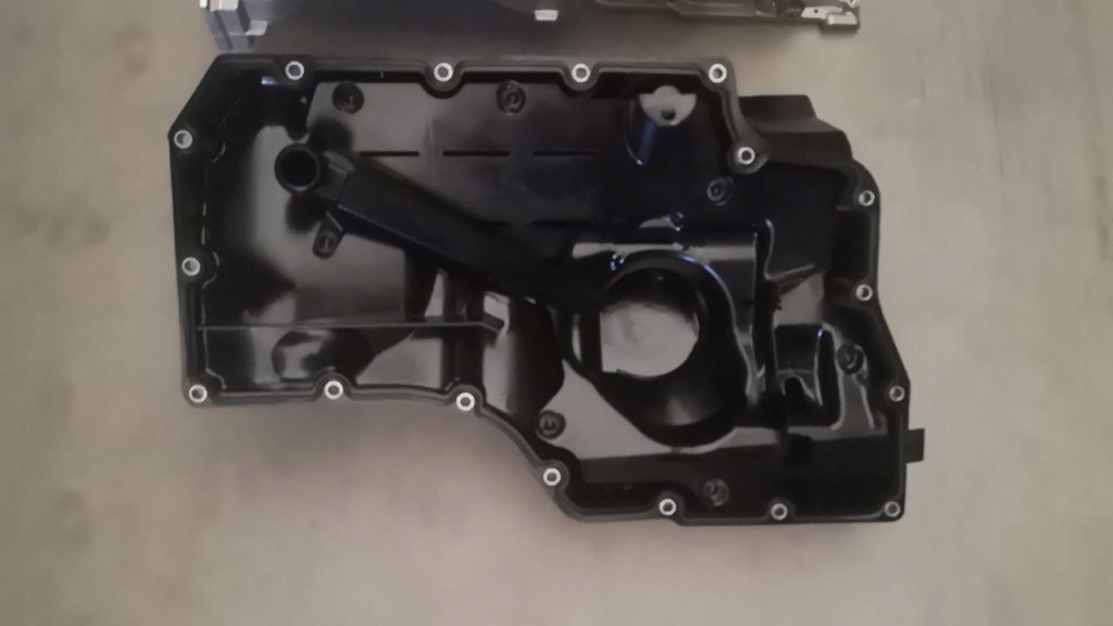 Поддон масляная vw audi a6 c8 q5 a5 a4 06l907660 / 06l103603ap / 06l103603ag в Украине