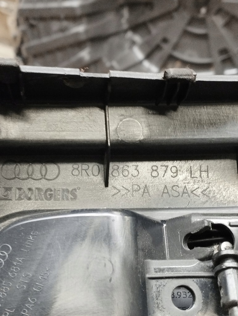 фото №11, Audi q5 8r оббивка обшивка багажника лівий 8r0863879