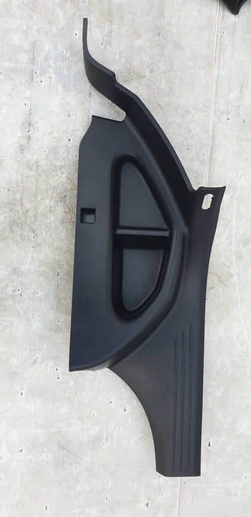 Защита порога  правый  левый задний volvo v40 2 31403181 31403180 в Украине