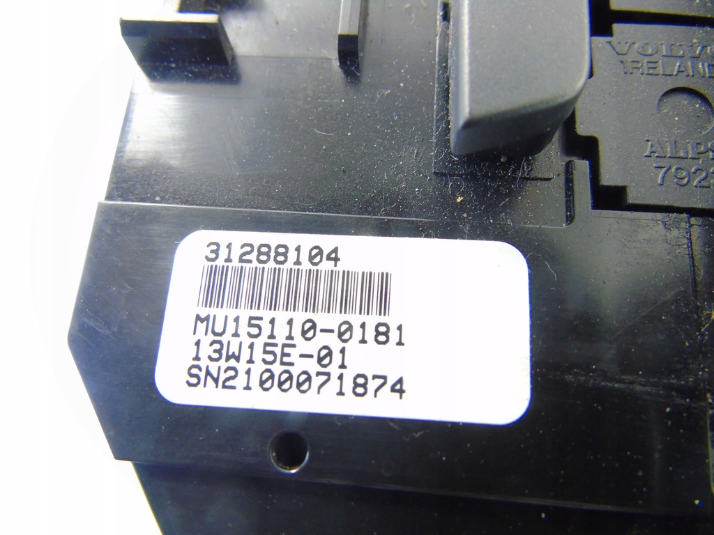 фото №4, Панель кондиціонера радіо volvo v40 ii 31288104