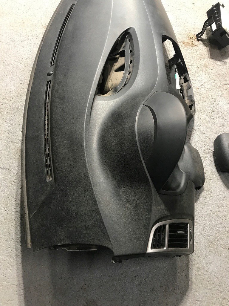 фото №7, Приборная панель консоль подушка ремни hyundai i20