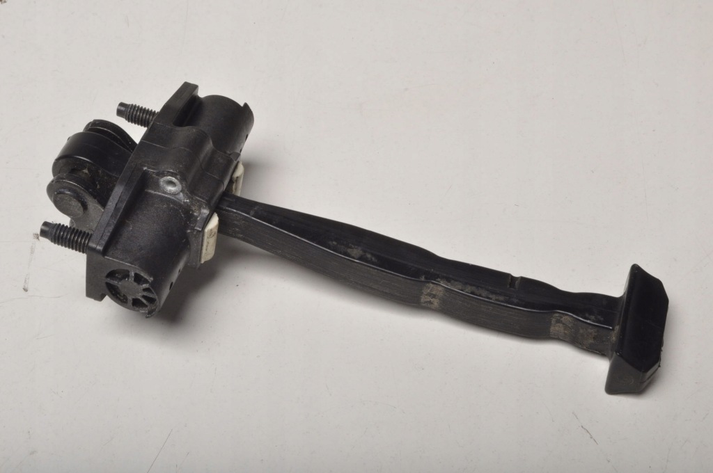 фото №1, Volvo xc60 ii петля ограничитель дверь правый задняя перед