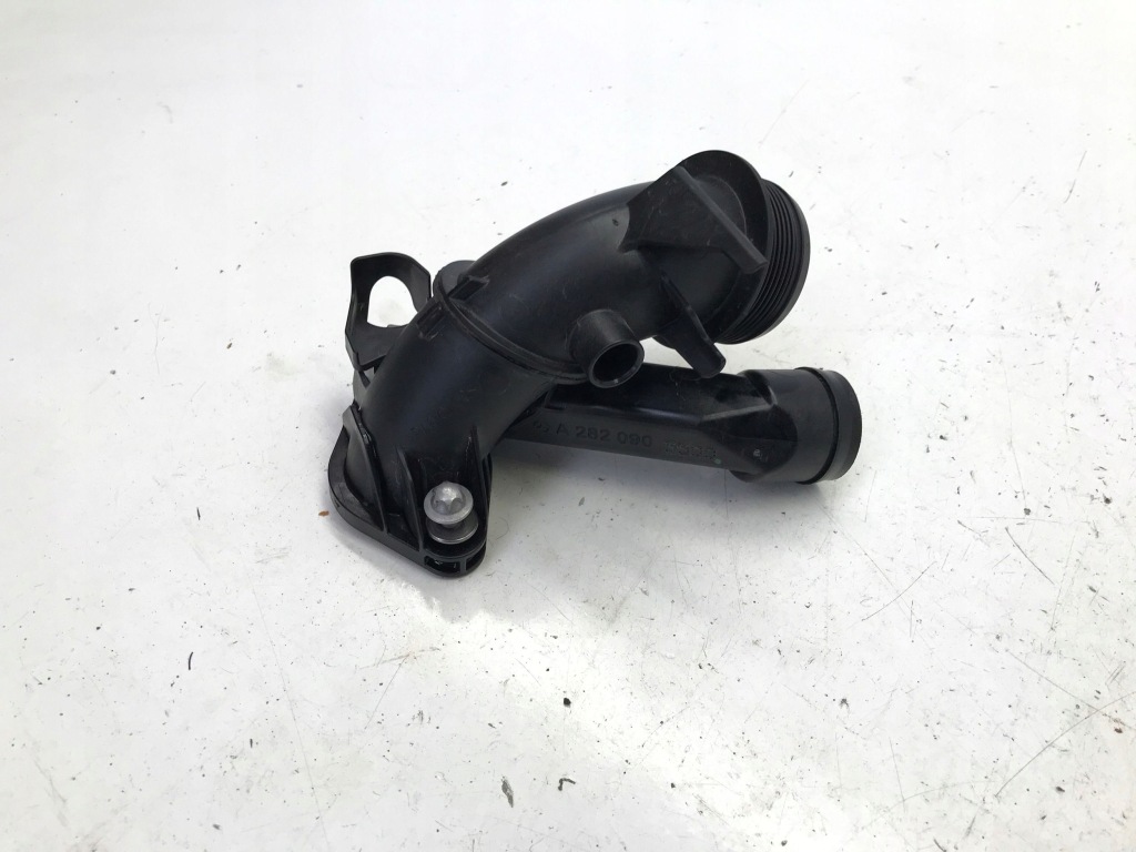 Купити Mercedes gla h247 2024 1.3 бензин корпус труба шланг патрубок a282090550