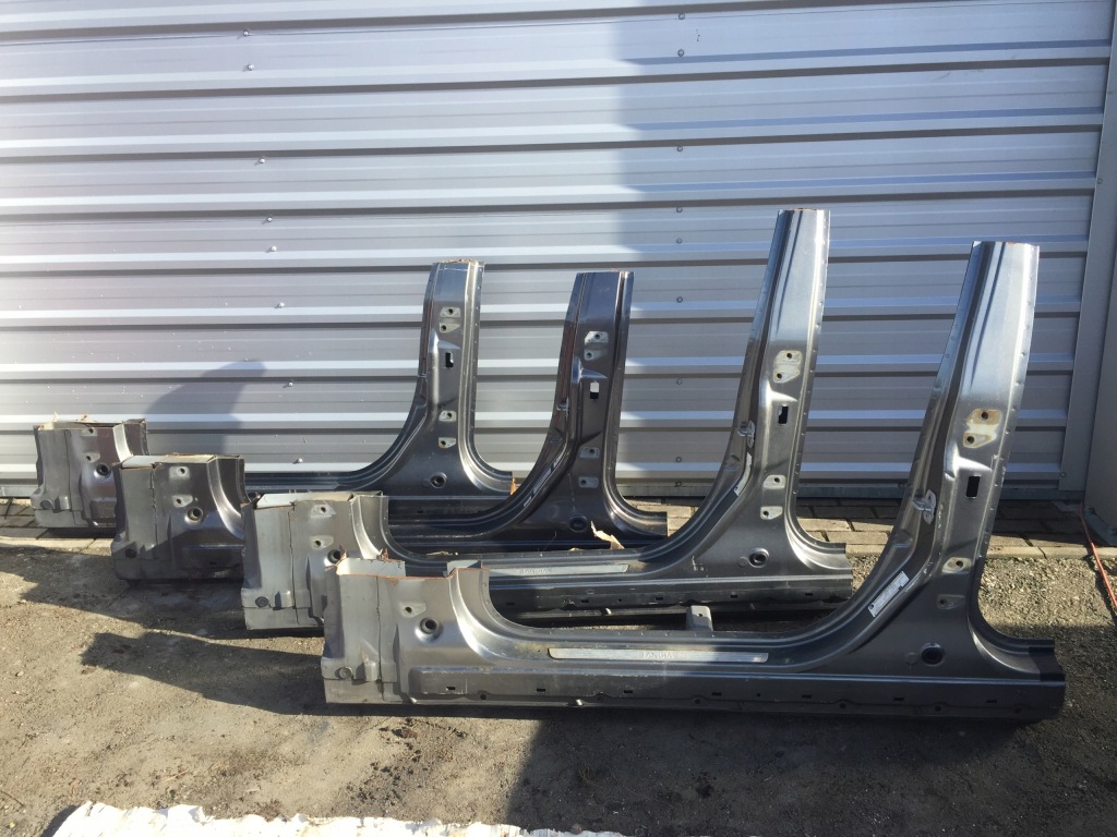 Купить Chrysler 300c 300s 16 17 18 порог стойку