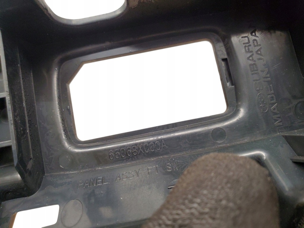 Subaru ascent 66068xc00a елемент  консолі центральної в Україні