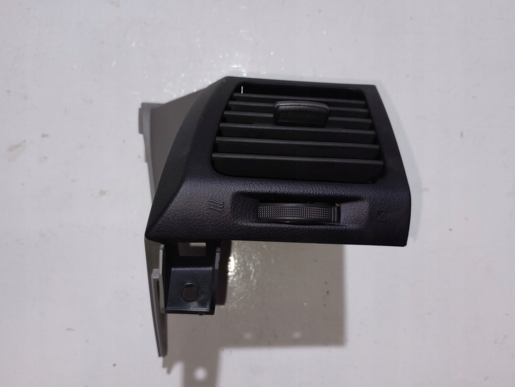 фото №1, Mitsubishi grandis решётка обдув левая