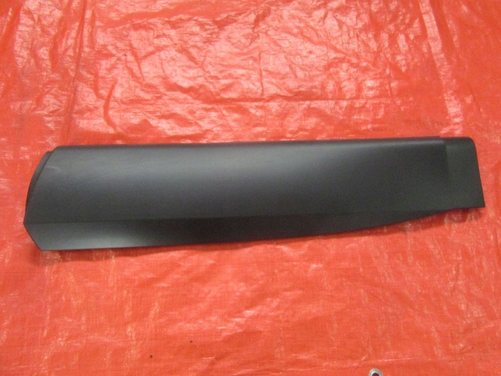 фото №1, Jaguar f-pace x761 молдинг захист накладка двері права задня