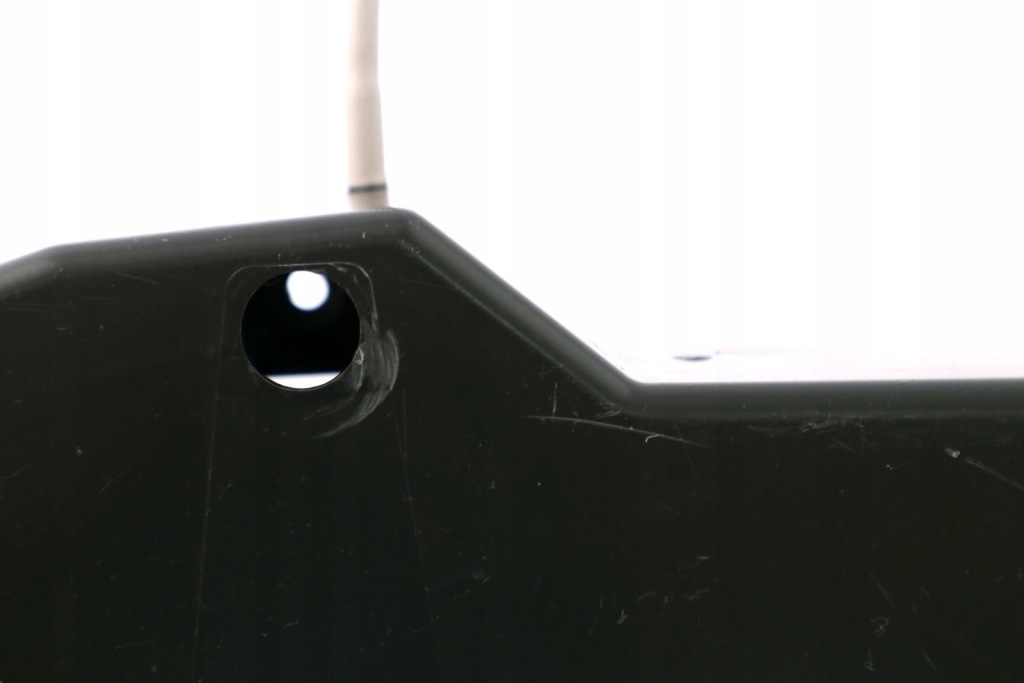 Bmw e65 e66 e67 корпус рамка заглушка блок управления багажника левая 7115225 Доставка