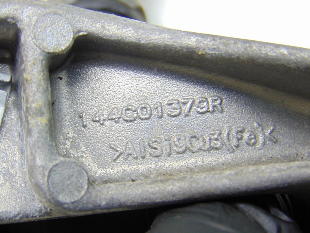 фото №7, Насос wody кронштейн renault clio v captur 1.3 tce 144c01379r