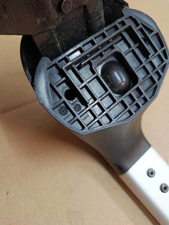 1x балка рейлинг крышный 122 cm renault arkana thule новый leżak magazynowy с Разборки