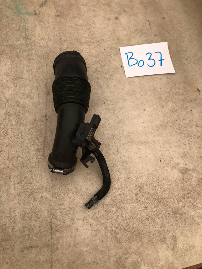 фото №1, Труба воздухозаборник воздуха audi a5 8t 059129627l