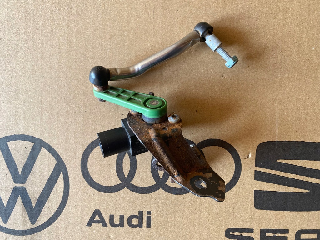 фото №13, Датчик выравнивание света перед audi a5 8t a4 b8 8k0907503 8k0941286n