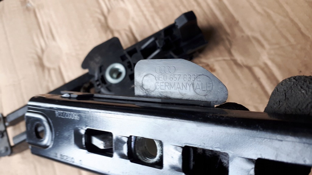 фото №8, A4 b8 ползунок регулировка поперечина a4 b7 b6 a5 8e0857833e