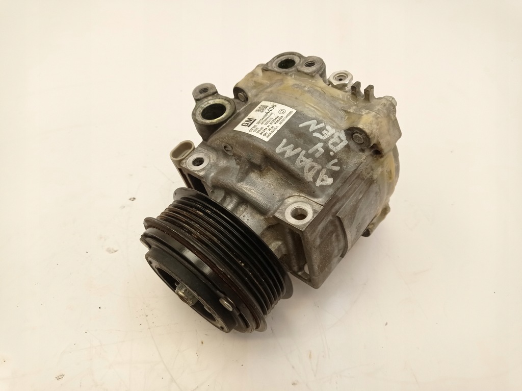 фото №1, Opel adam 1.4t компрессор кондиционера 39154408