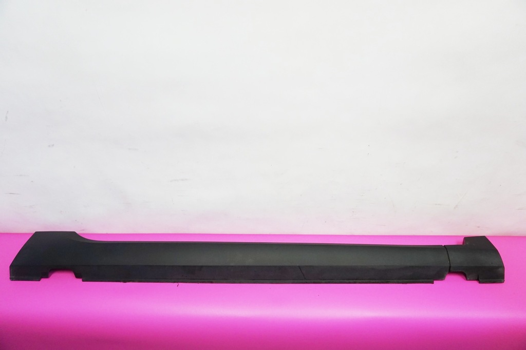 фото №1, Молдинг поріг права peugeot 2008 96781715xt