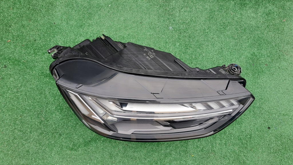 фото №3, Audi q5 80a lift matrix лампа передня kpl