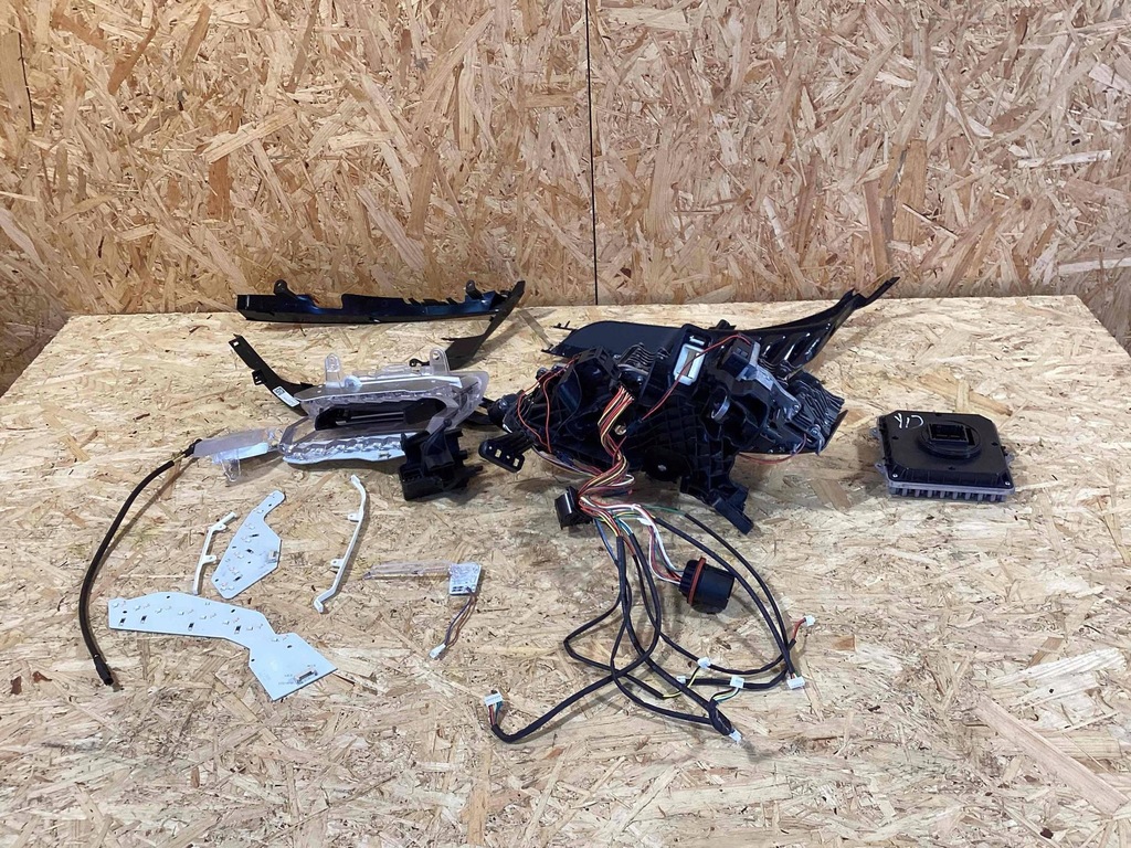 фото №8, Запчасти do фары land rover range rover sport l494 lr116091