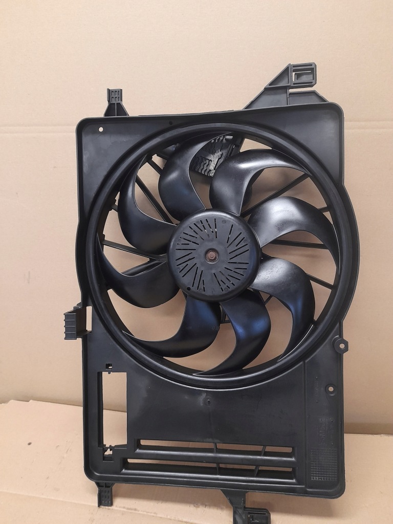 Купить Вентилятор радиатора ford focus 8v618c607eb