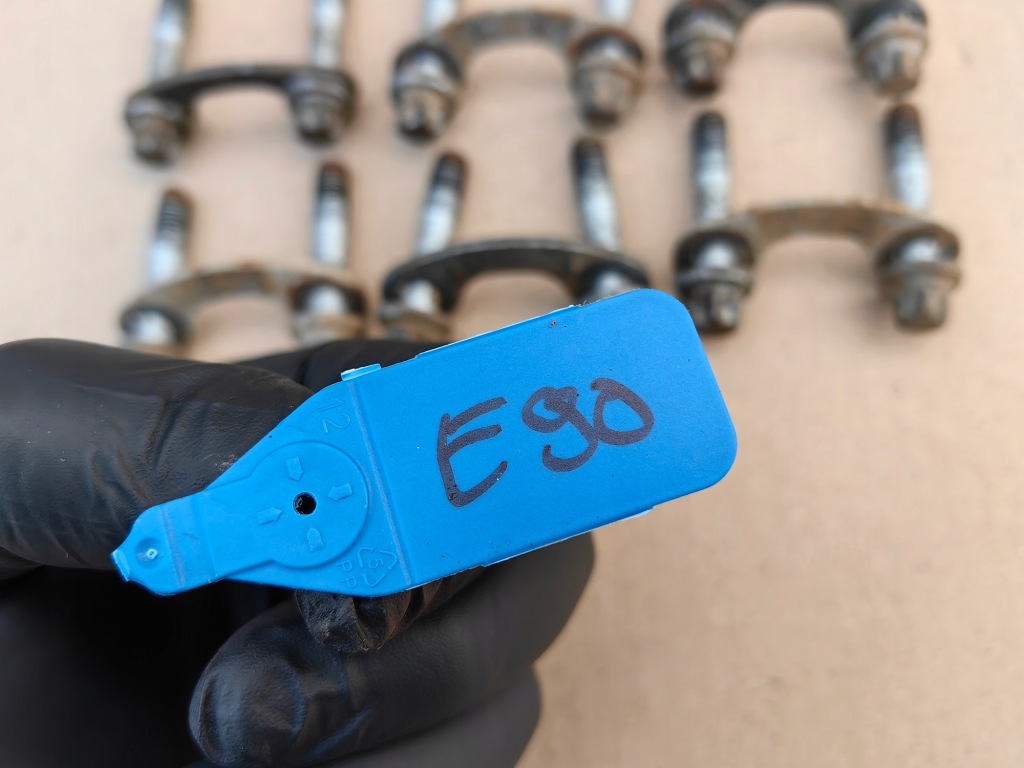 Болты полуось дифференциал bmw e90 e91 e92 e93 e81 e82 e87 комплект оригинальные m8 Доставка