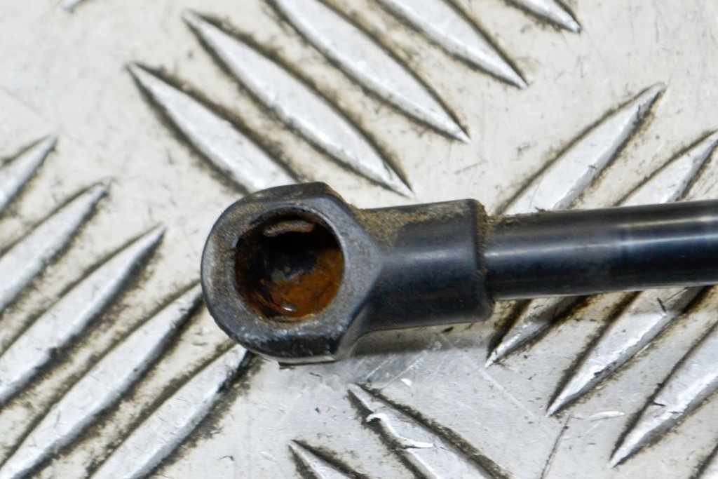 фото №5, Renault kadjar задняя левая крышка багажника задняя крышка багажника привод газовый 904