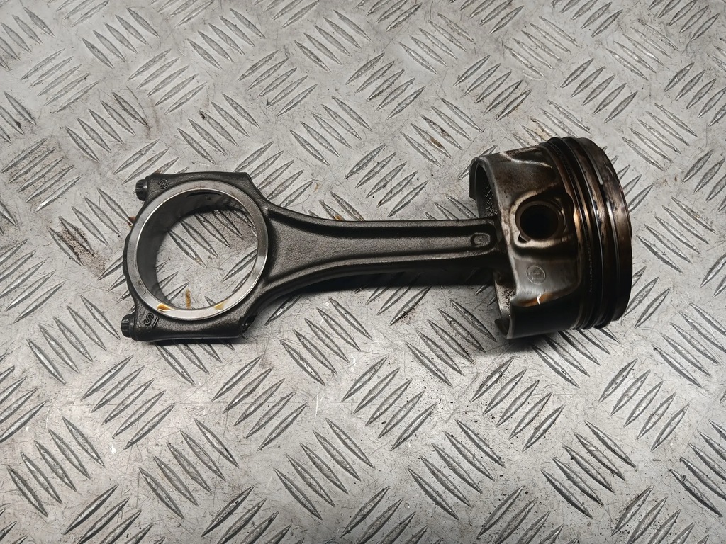 фото №5, Audi q7 4m 06m107066ab поршни