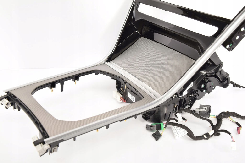 фото №5, Туннель кружки подлокотник консоль bmw 8 g14 g15 g16