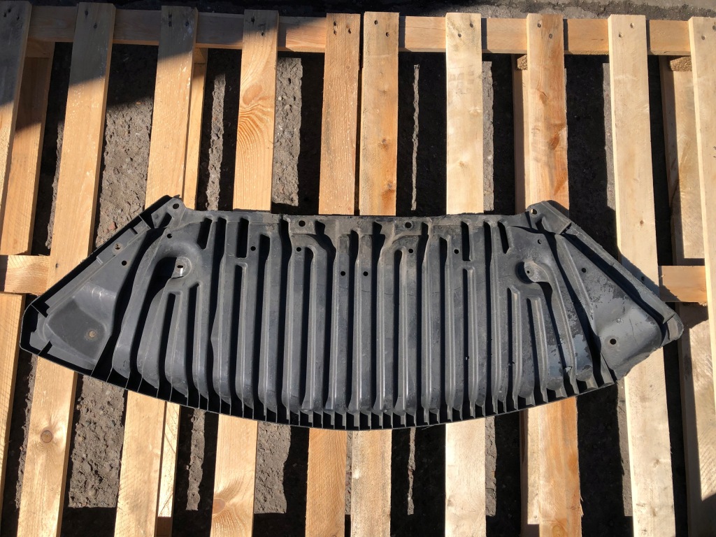 фото №1, Mercedes w207 плита захист бампера перед a2075200623