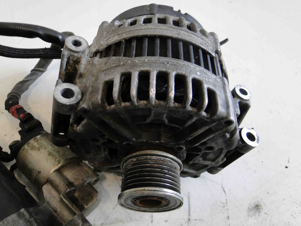 фото №2, Mercedes r klasa w251 генератор 14v/220a bosch