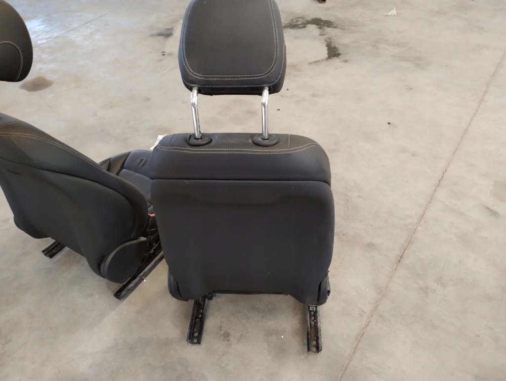 Сиденье правый  левое  передний mercedes glc w253 x253 кожа электрика в Украине