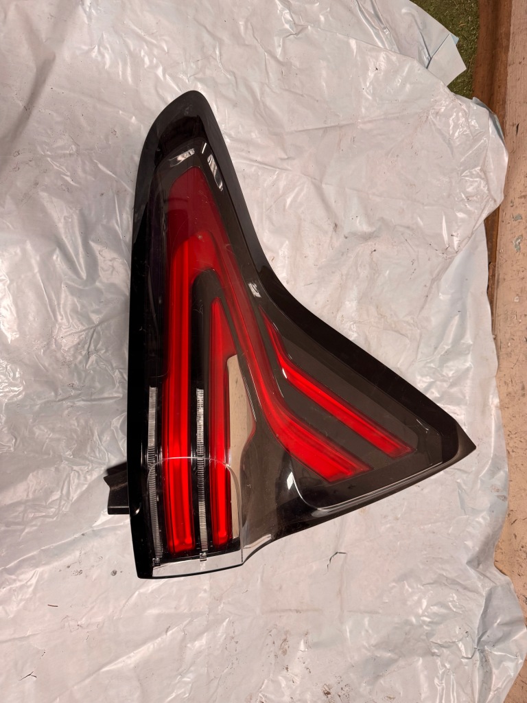 Купити Лампа ліва лівий задній renault espace v 5 2014-2019 265558109r європа