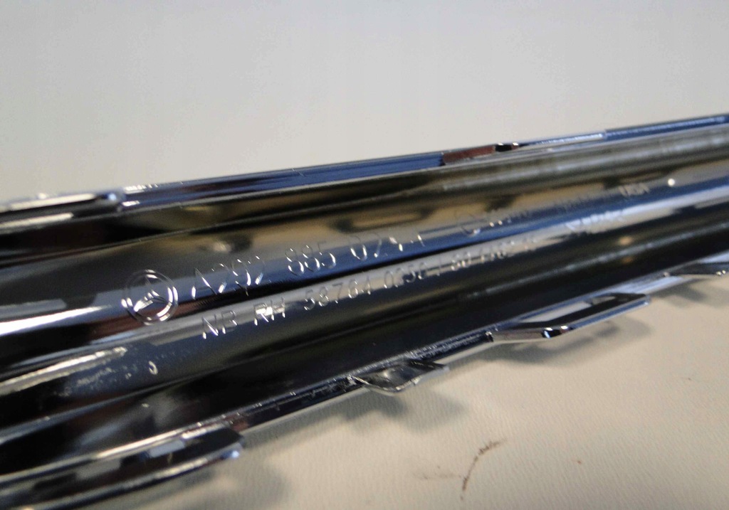 фото №8, Mercedes gls x166 166 молдинг хром решётки правая