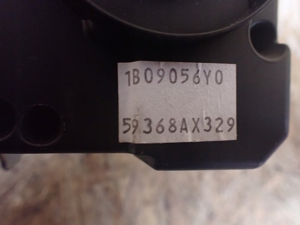 фото №11, Pas безопасности середина задняя jaguar xj x351 long europa aw93-600a38 5952