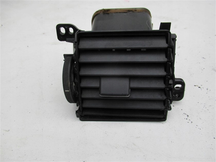 фото №1, Решётка обдув левая toyota auris 2006-2012 rok