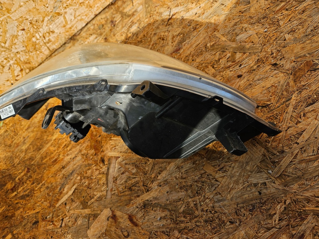 фото №7, Toyota verso лампа левая перед передняя