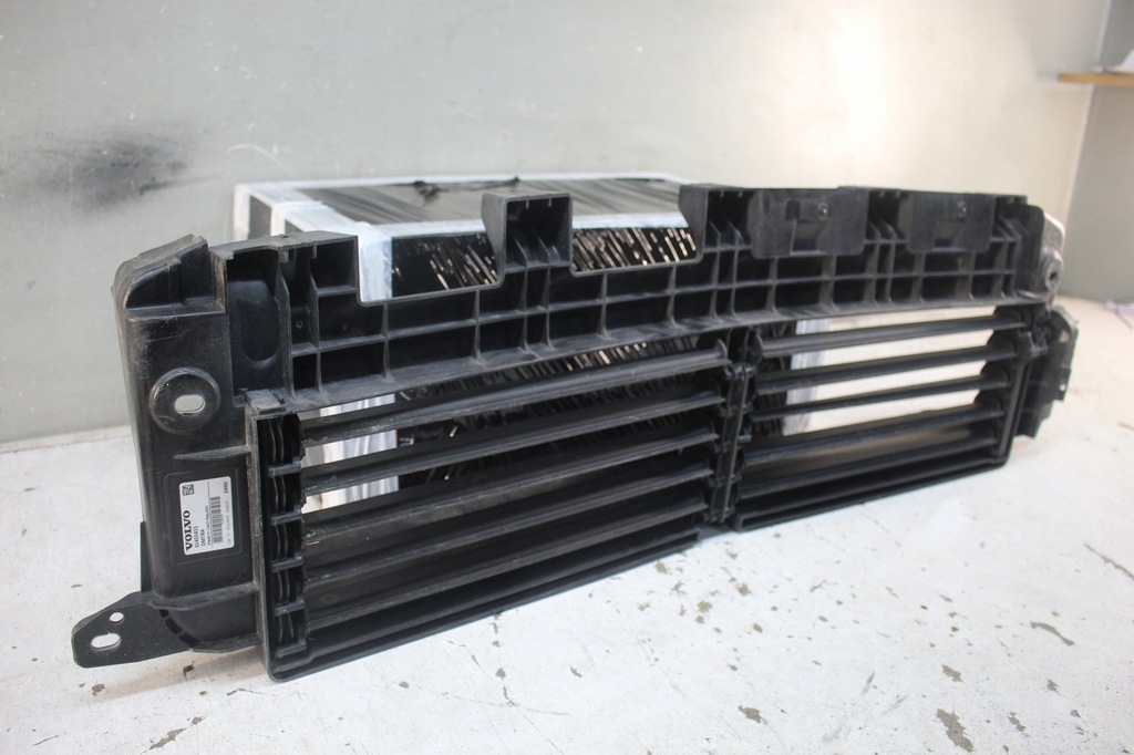 фото №6, Жалюзі volvo xc40 ii 2 31455415