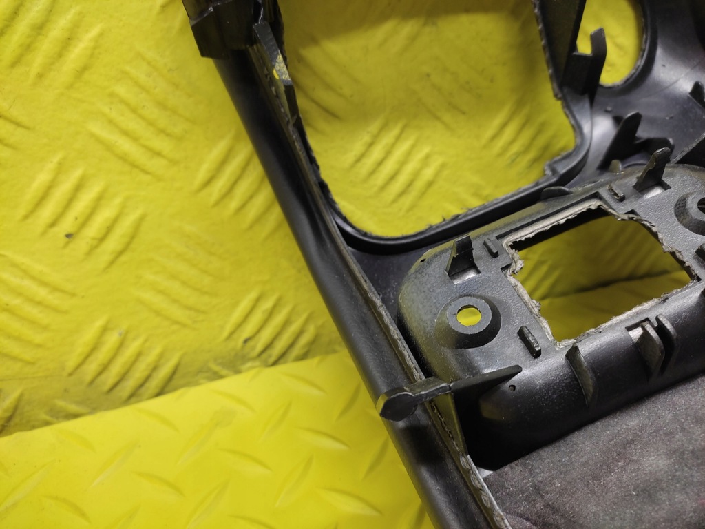 фото №6, Mercedes w203 захист консолі a2036802487