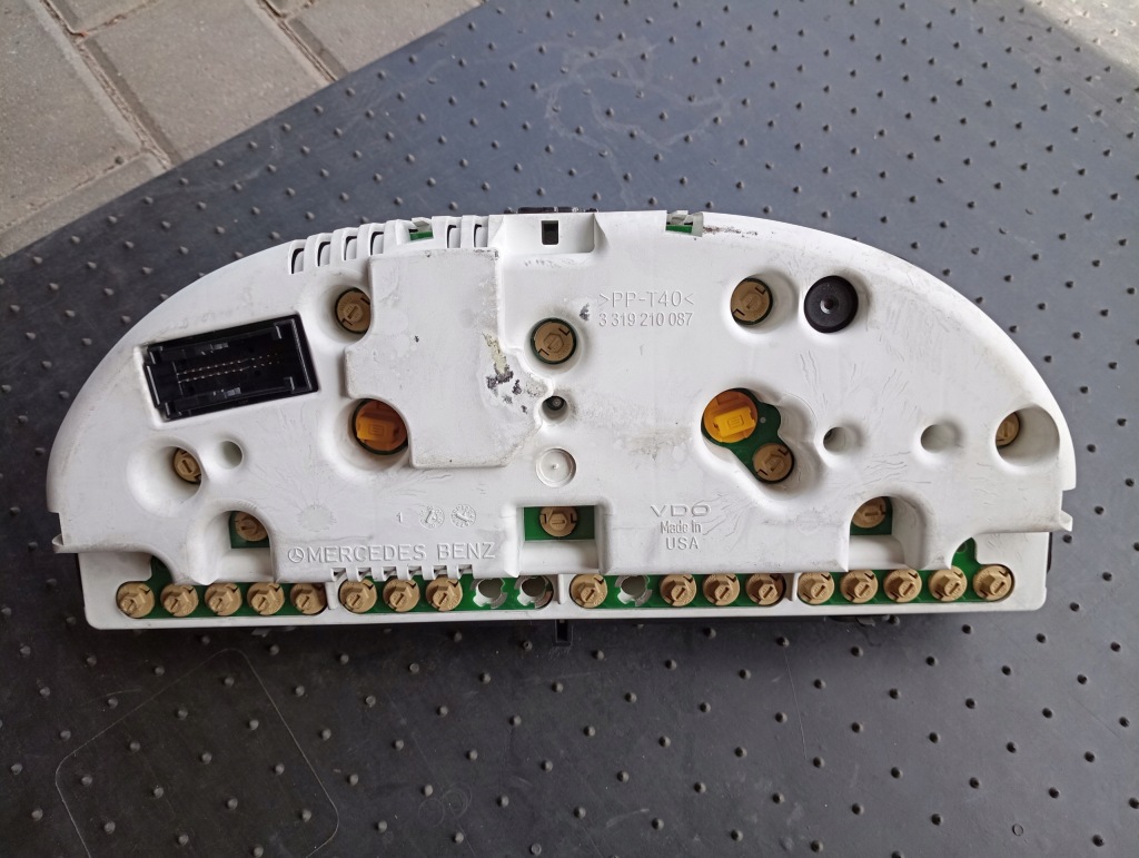 Лічильник прилади mercedes ml w163 a1635403111 uk Недорого