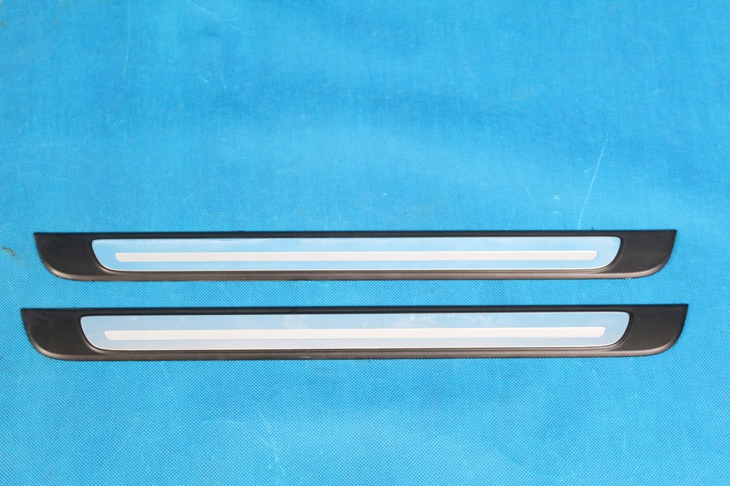 фото №1, Audi q2 накладки пороговые перед комплект 2019r