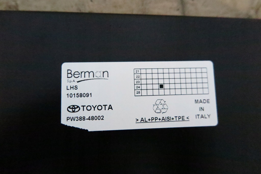 Подножка порог молдинг порог lexus rx v оригинал новый левое  pw388-48002 Оригинал