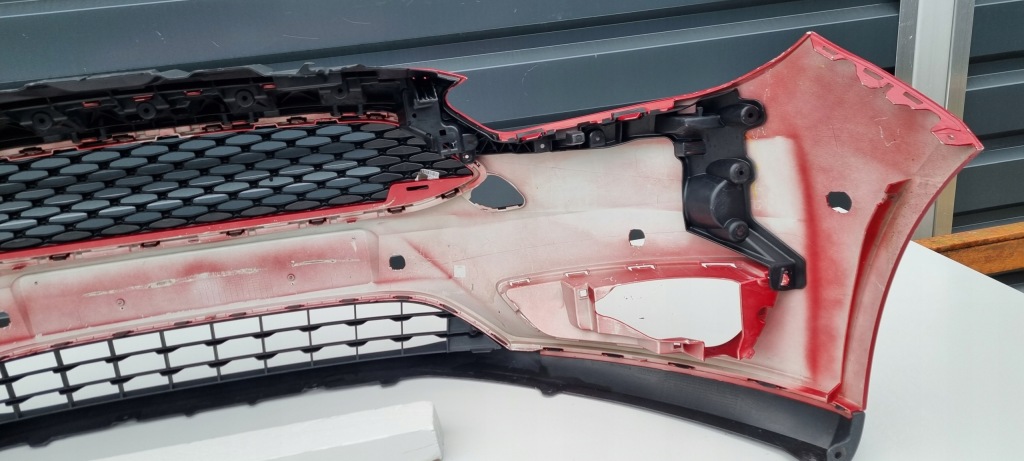 Ford focus mk3 lift 2014- бампер перед e204 Доставка