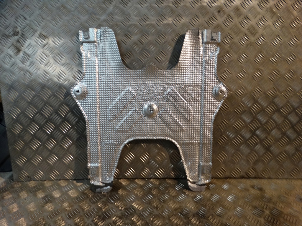 фото №1, Idealna защита тепловая mercedes sl w232 1