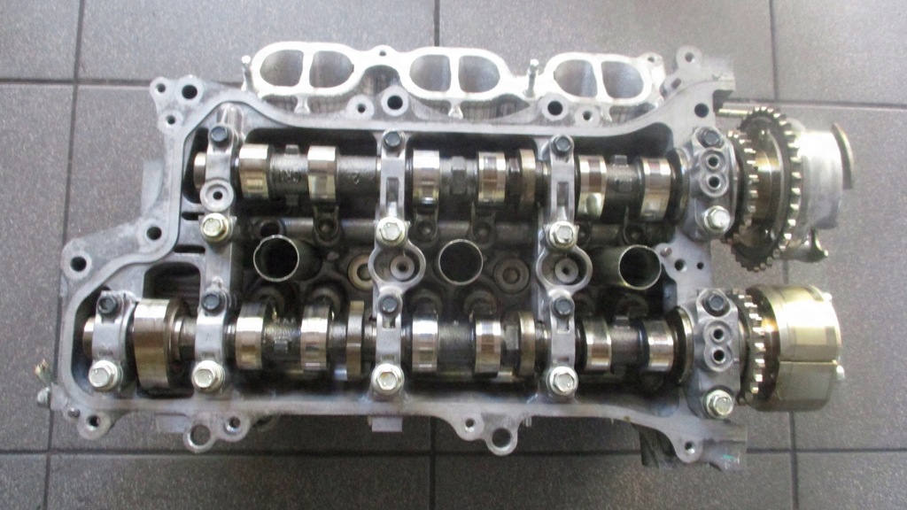 фото №1, Головка правая lexus gs iii 300