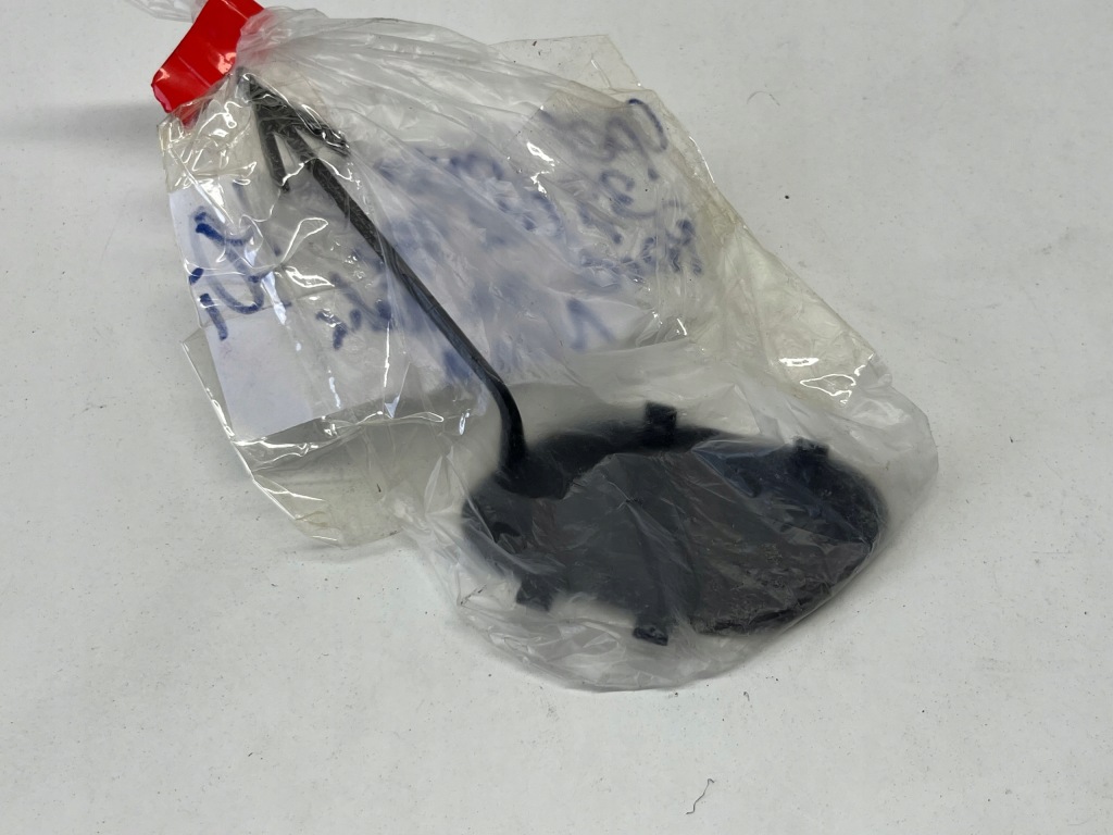 фото №1, Заглушка фаркоп перед opel corsa e 39042958