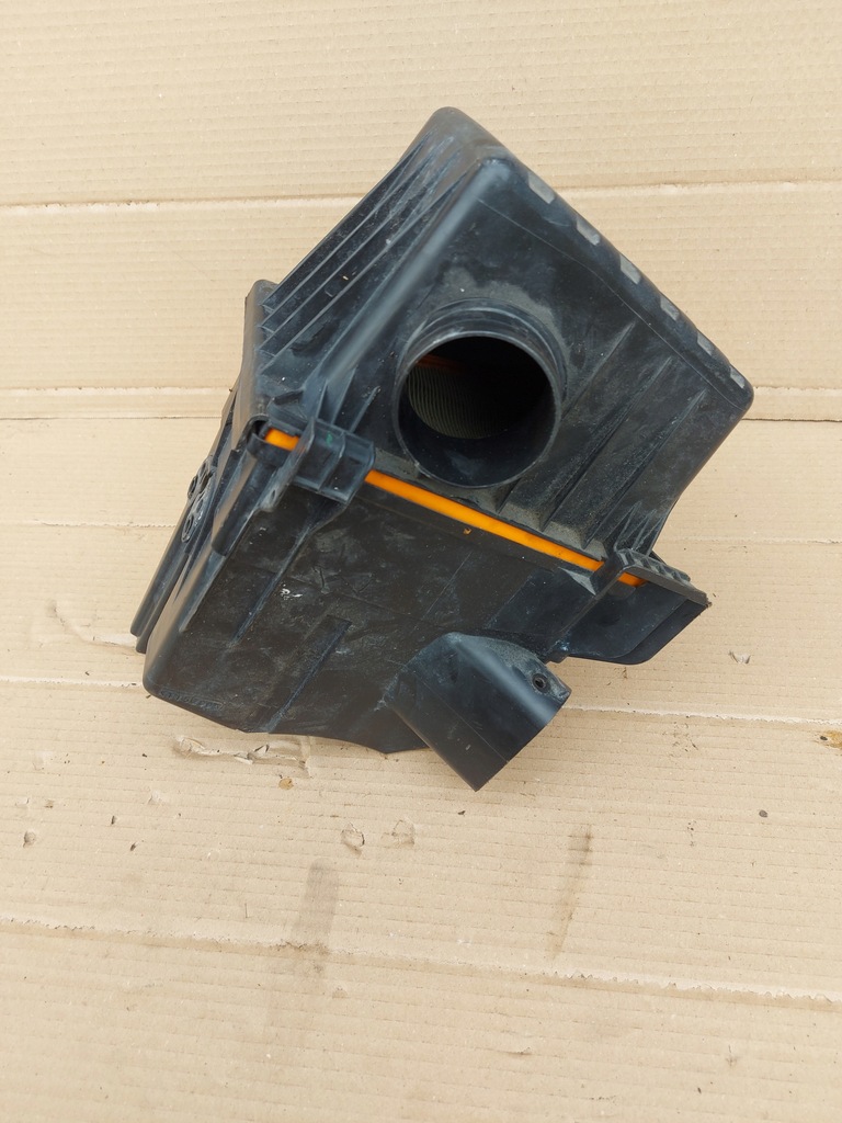 фото №5, Корпус фільтра повітря vw fox