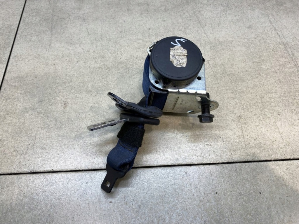 фото №1, Pas безопасности задняя средний agila a 09213714