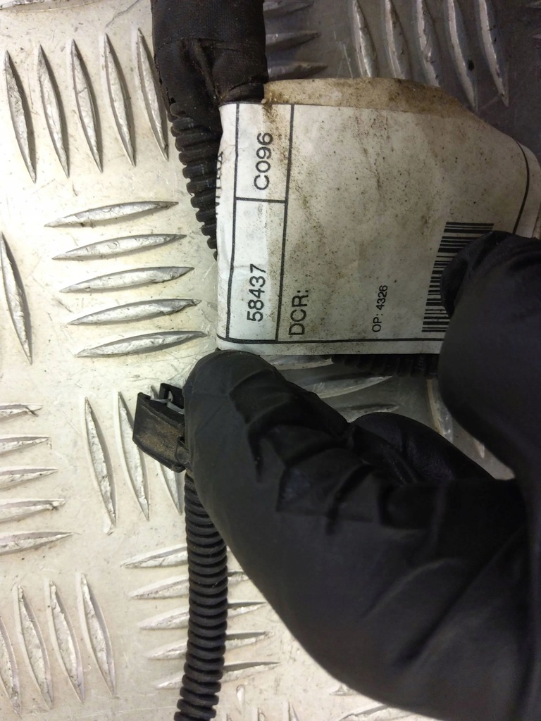 фото №9, Alfa romeo stelvio 2020 задняя жгут трубопровод датчика парковки pdc