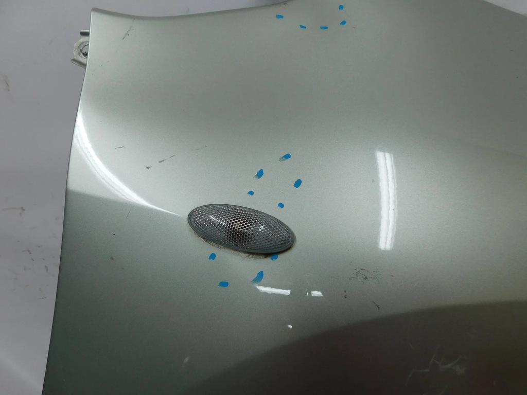 фото №7, Крыло перед передний правый auris i 07-