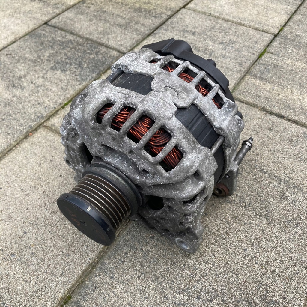 Vw skoda audi 2.0 tdi генератор 03l903023k Недорого